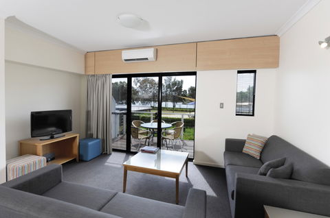 Assured Ascot Quays Apartment Hotel - Tourism Canberra 5