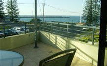 Yamba Beach Motel - Yamba - Tourism Canberra 0