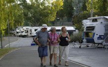 Ducks Crossing - Tourism Canberra 0