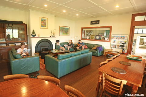 Sydney - Pittwater YHA - Tourism Canberra 6
