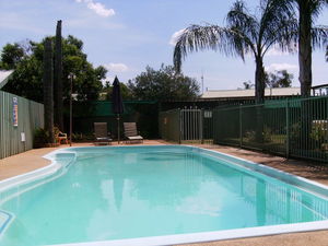 Parkes Overnighter Caravan Park