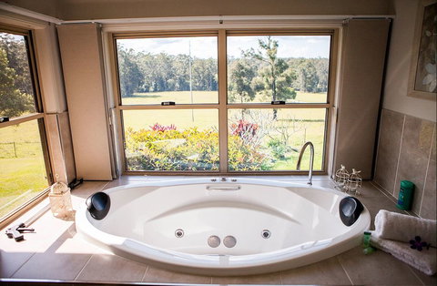 Cosy Cow Farmstay Bed And Breakfast - Tourism Canberra 1