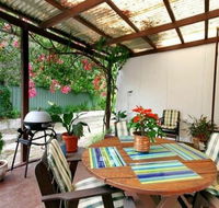 Pass and Pause Holiday Bed and Breakfast Accommodation - Tourism Canberra