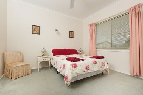 Cranford Waterfront Cottage - Tourism Canberra 8