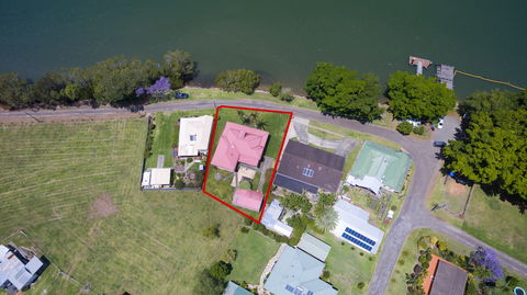 Cranford Waterfront Cottage - Tourism Canberra 15