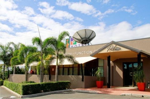 The Reef Gateway Hotel Motel - Tourism Canberra 1