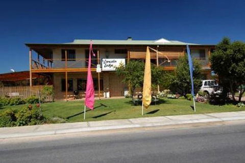 Lancelin YHA - Tourism Canberra 1