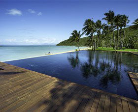Orpheus Island - Tourism Canberra 0