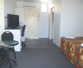 Mid City Motor Inn - Tourism Canberra 2