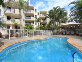 The Burlington Holiday Apartments - Tourism Canberra 1