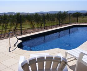 The Grove Cottage - Tourism Canberra 3