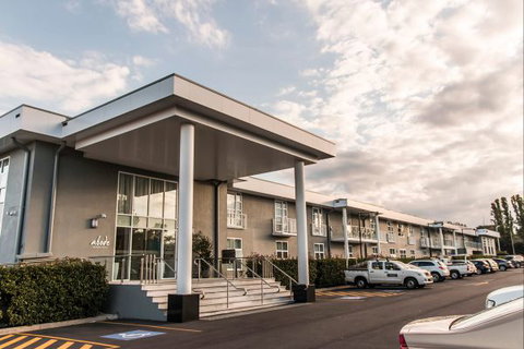 Abode Narrabundah - Tourism Canberra 5