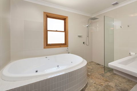 Elderslie House - Tourism Canberra 123