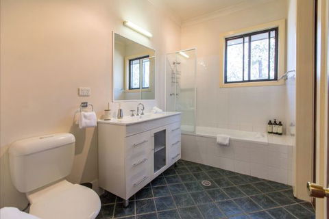 Elderslie House - Tourism Canberra 131