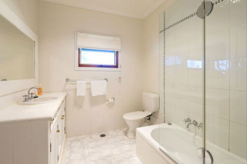 Elderslie House - Tourism Canberra 162