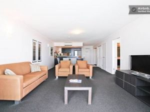 Central Ballina Executive Apartment - Tourism Canberra 0