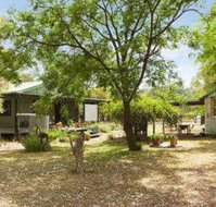 Red Tractor Retreat - Tourism Canberra