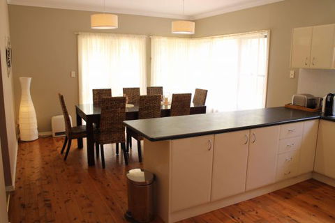 Scenic Cottage - Tourism Canberra 3