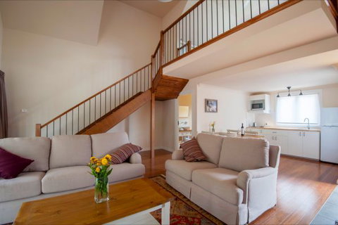 The Nest At Gundaroo - Tourism Canberra 8