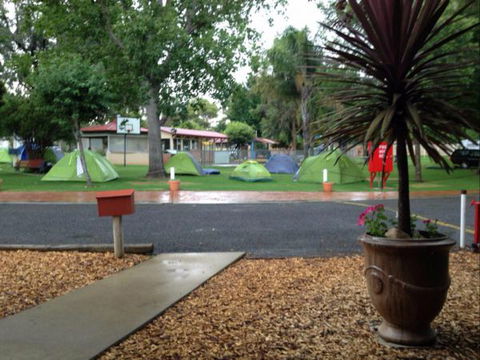 Young Caravan Tourist Park - Tourism Canberra 1