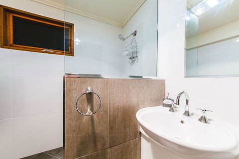 Alpine Edge Accommodation - Tourism Canberra 3