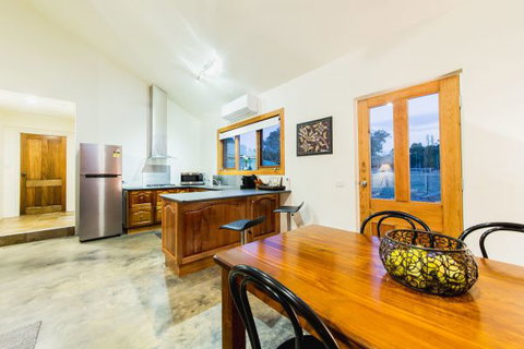 Alpine Edge Accommodation - Tourism Canberra 4
