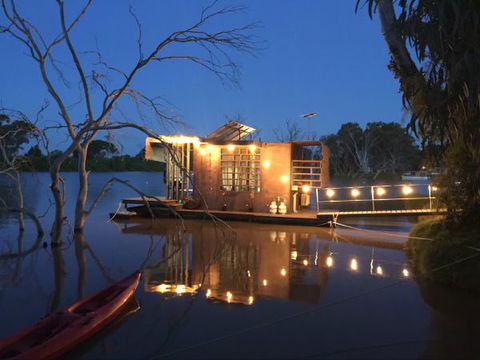 Bill's Boathouse - Tourism Canberra 3