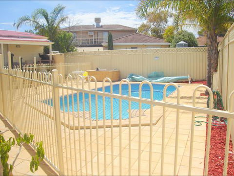 Christies Cottage For Holidays And Relocations. - Tourism Canberra 1