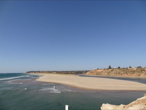 Christies Cottage For Holidays And Relocations. - Tourism Canberra 6