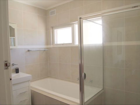 Christies Cottage For Holidays And Relocations. - Tourism Canberra 7