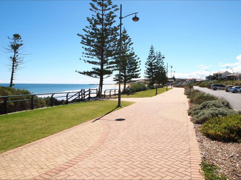Christies Cottage For Holidays And Relocations. - Tourism Canberra 28