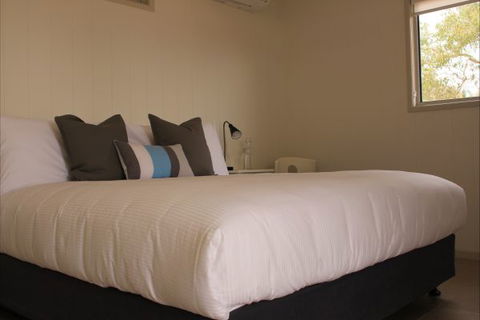Cooper's Country Lodge - Tourism Canberra 0