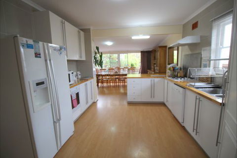 Christies Cottage For Holidays And Relocations. - Tourism Canberra 13