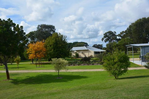 Sandy Lake Farm Stay Accommodation Gingin WA - Tourism Canberra 9