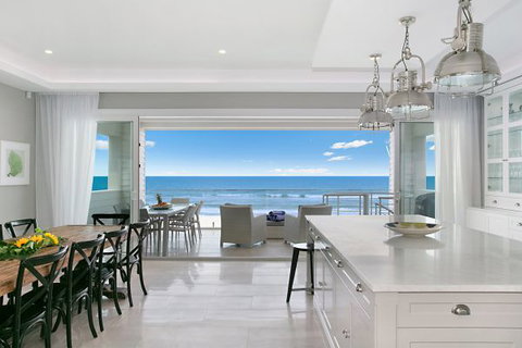 Oceans 74 - An Elite Holiday Home - Tourism Canberra 9