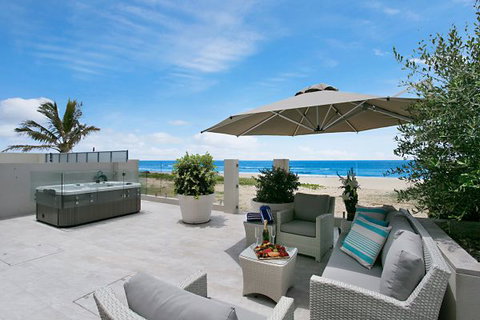 Oceans 74 - An Elite Holiday Home - Tourism Canberra 10