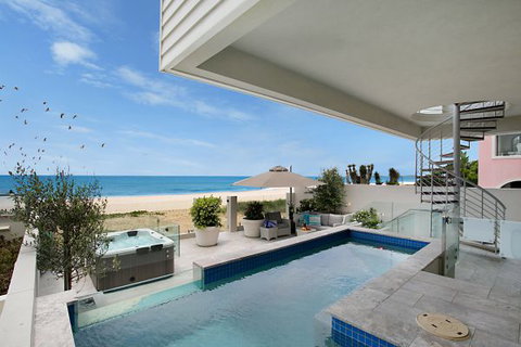 Oceans 74 - An Elite Holiday Home - Tourism Canberra 11