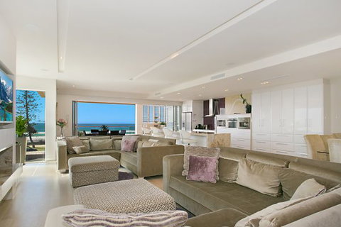 Oceans 74 - An Elite Holiday Home - Tourism Canberra 32