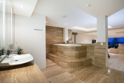 Oceans 74 - An Elite Holiday Home - Tourism Canberra 35