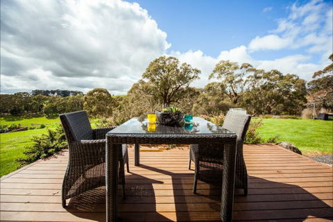 Sunnyside Cottage - Tourism Canberra 1
