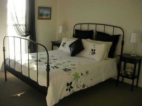 Annies Beach House - Tourism Canberra 2