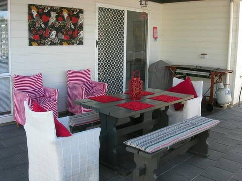 Annies Beach House - Tourism Canberra 7
