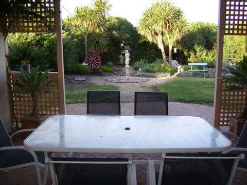 Century 21 SouthCoast: Hayman - Tourism Canberra 3