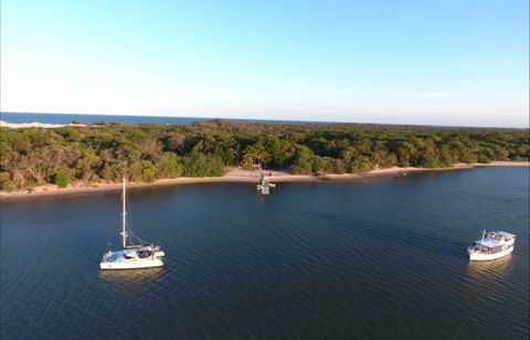 Dux Anchorage South Stradbroke Island - Tourism Canberra 0