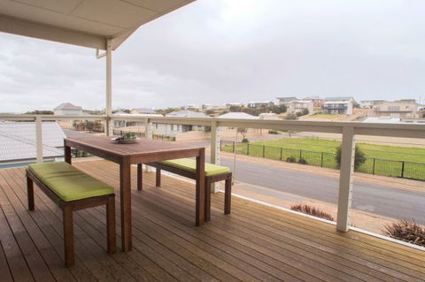 Ocean Sounds - Tourism Canberra 9