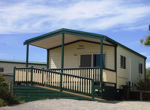 Elliston Waterloo Bay Tourist Park - Tourism Canberra 1