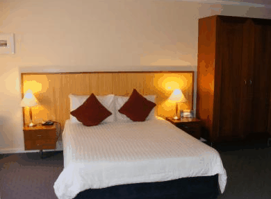 Ocean Beach Hotel - Tourism Canberra
