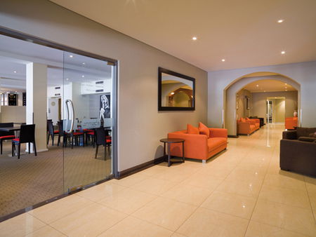 Travelodge Perth - Tourism Canberra 3