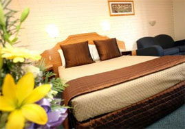 Boulevard Motor Inn - Tourism Canberra 0