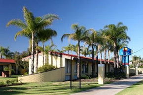 Comfort Inn Deakin Palms - Tourism Canberra 4